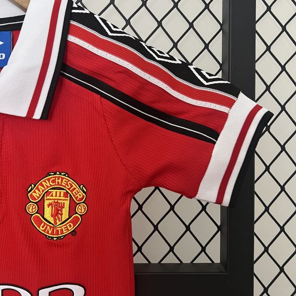 Manchester United 98/99 Home Kids Kit