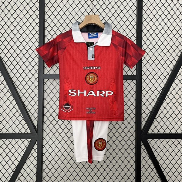 Manchester United 96/97 Home Kids Kit