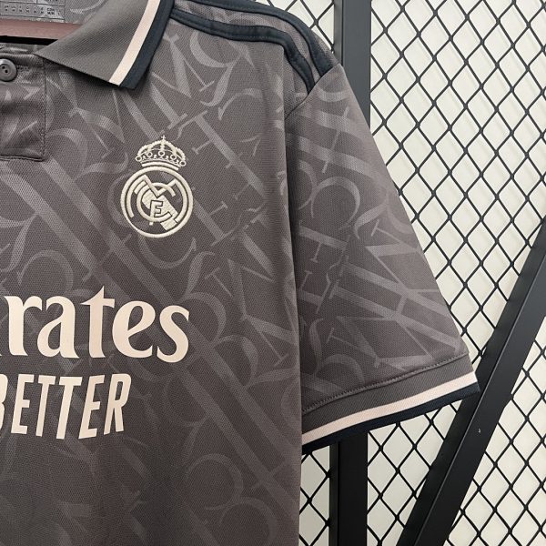 kb-164805934-2 Real Madrid 24/25 Third Jersey