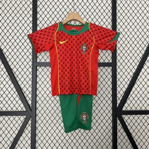 kb-170574207-1 Portugal 2004 Home Kids Kit