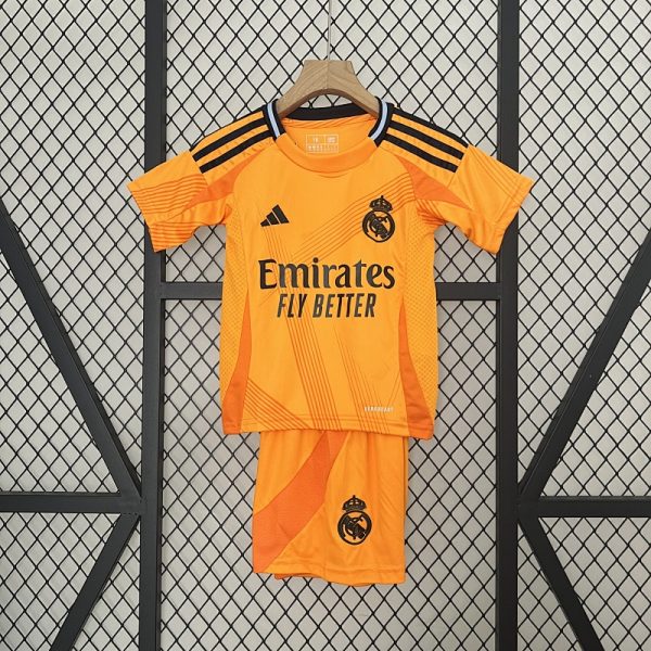 Real Madrid 24/25 Away Kids Kit