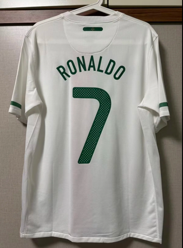 kb-192384446-2 Portugal 2010 Away Retro Jersey