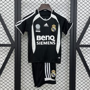 kb-199559435-1 Real Madrid 06/07 Away Kids Kit