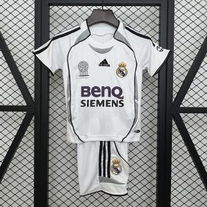 kb-199559461-1 Real Madrid 06/07 Home Kids Kit