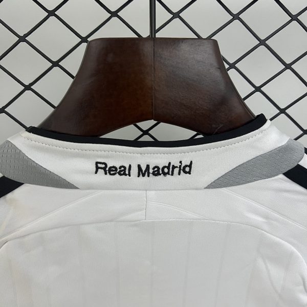 Real Madrid 06/07 Home Kids Kit