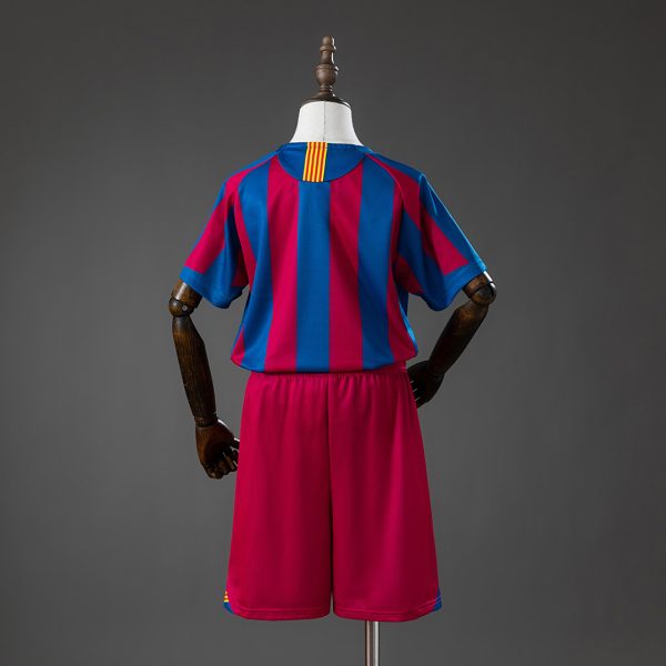 Barcelona 05/06 Home League Edition Retro Kids Kit