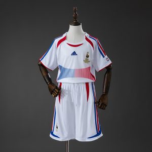 kb-237796128-1 France 2006 Home Retro Kids Kit