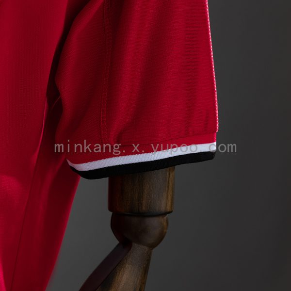 Manchester United 00/01 Home Retro Jersey